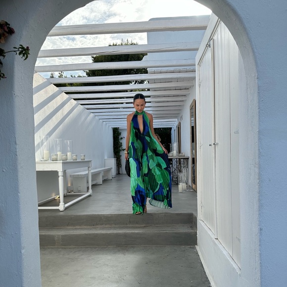 L’IDEE Opera Gown in Capri Print Green - Picture 5 of 5